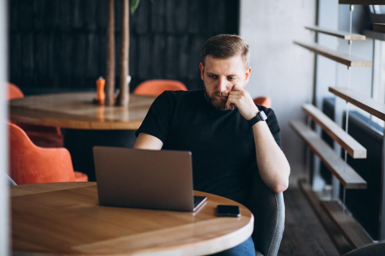 Interface de gestion financière moderne